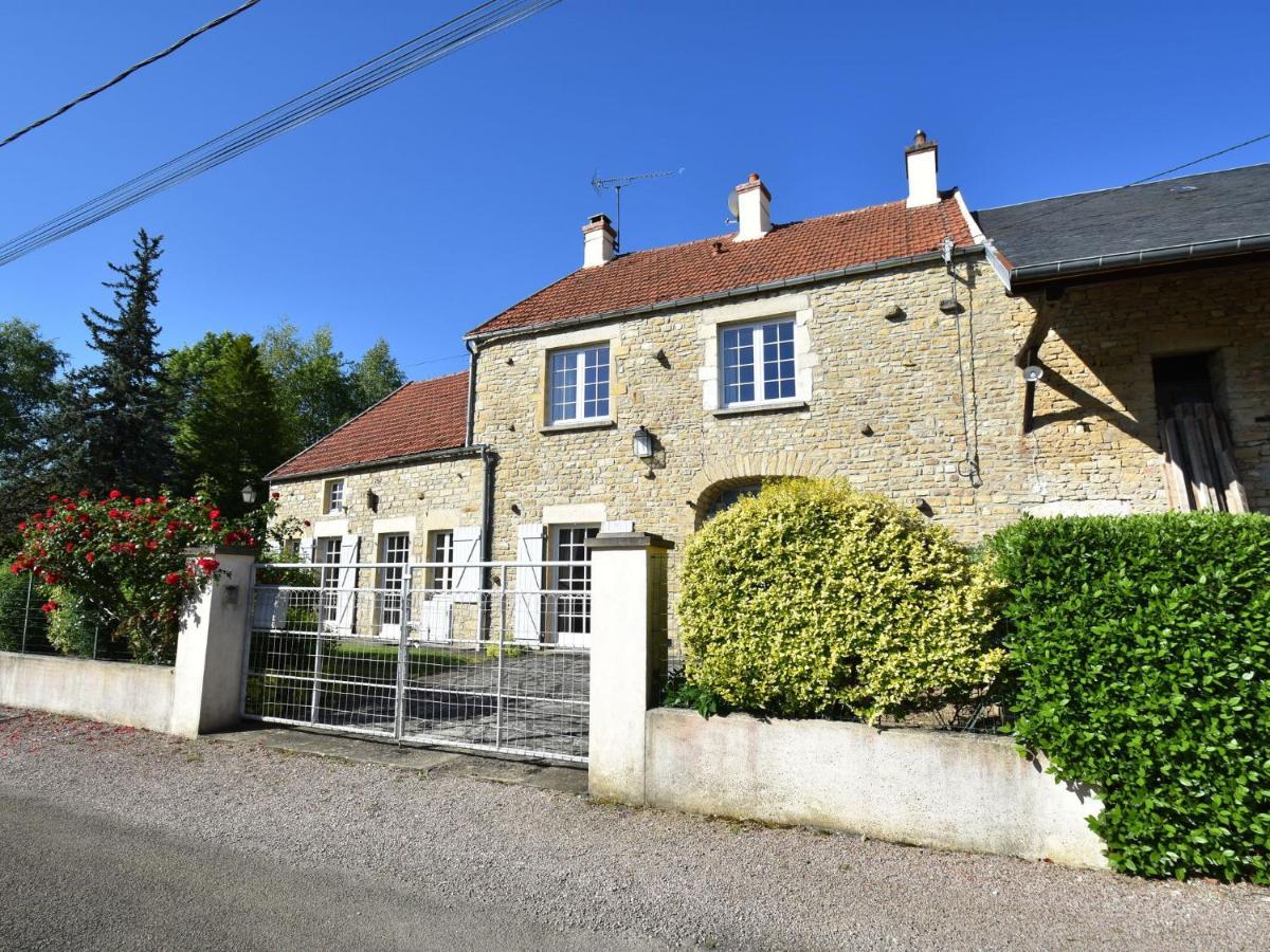 Modern Holiday Home On The Meadows Vault-de-Lugny Rom bilde