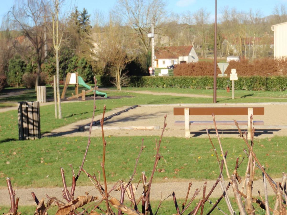 Modern Holiday Home On The Meadows Vault-de-Lugny Rom bilde